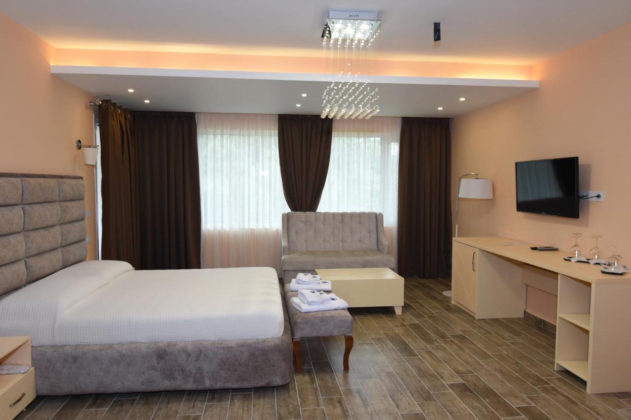 Monte Mare Hotel Vlorë 외부 사진